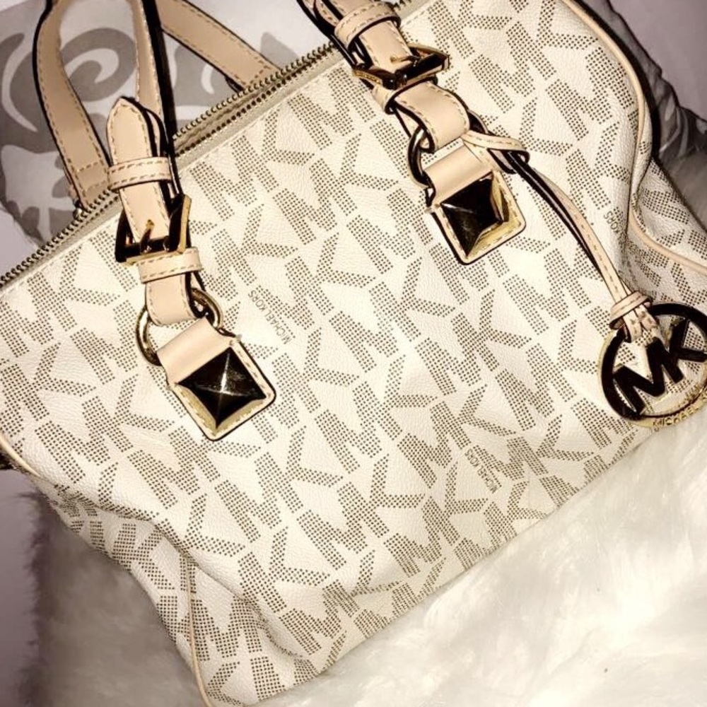 Authentic medium MK Grayson purse